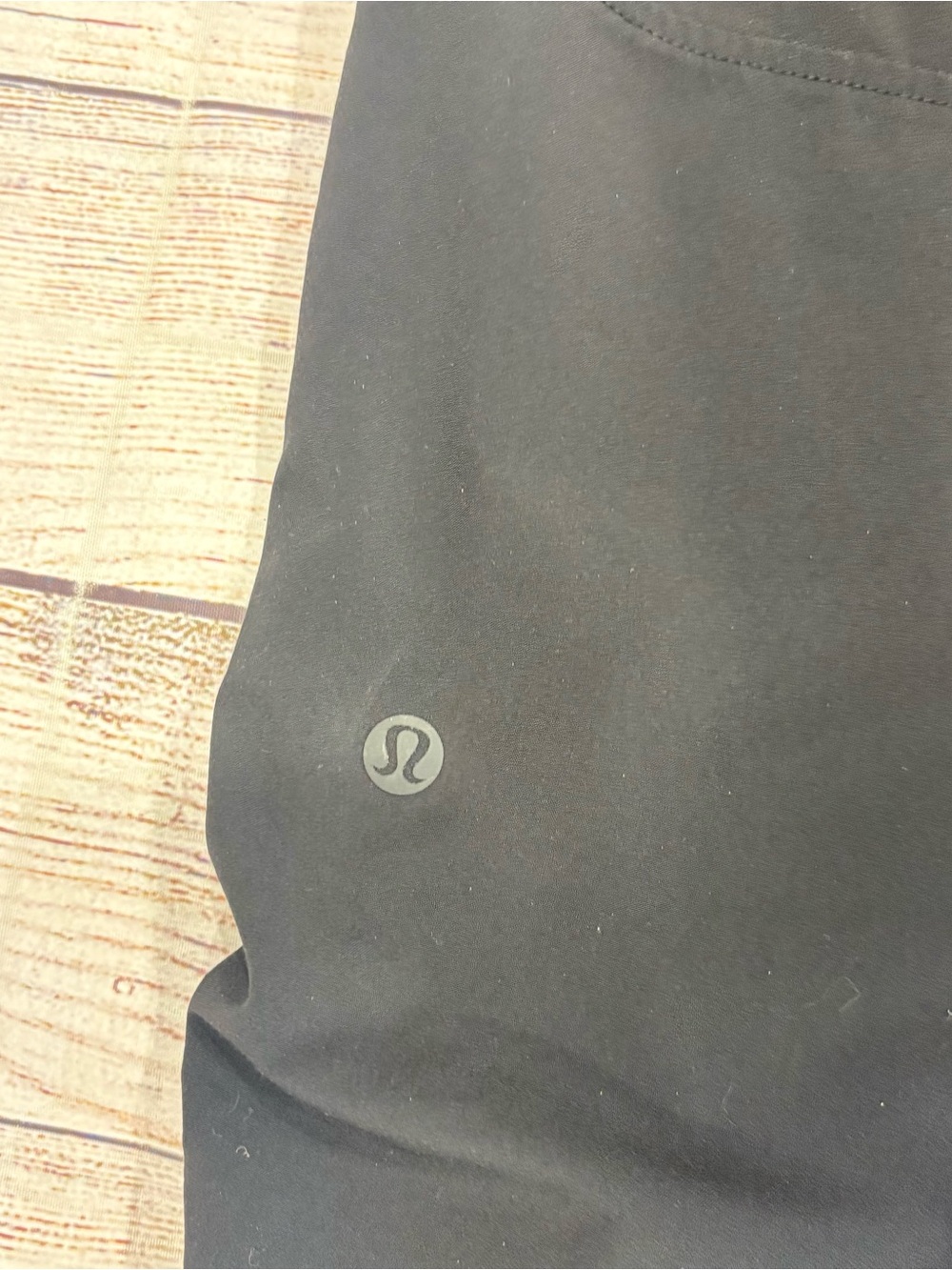 LULULEMON Beyond the Studio Crop Size 6 - Picture 5 of 7